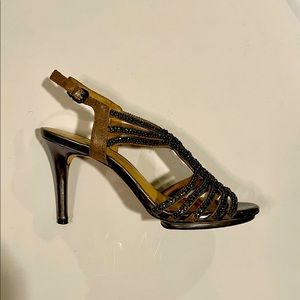 Antonio Melani Marne 3 in heel jewel sandals. Gently used